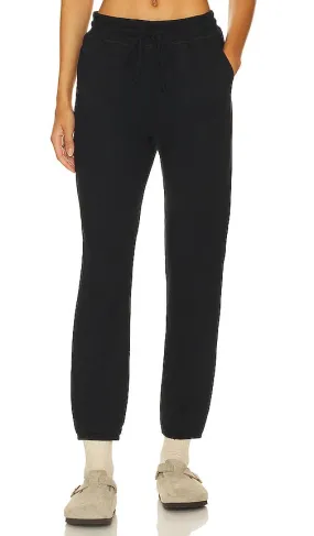 Beyond Yoga Weekend Pant in Black