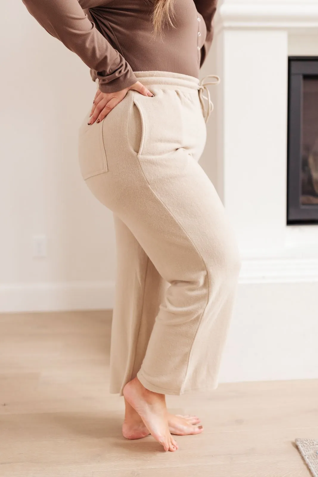 Wide Legged Sweatpants in Tan